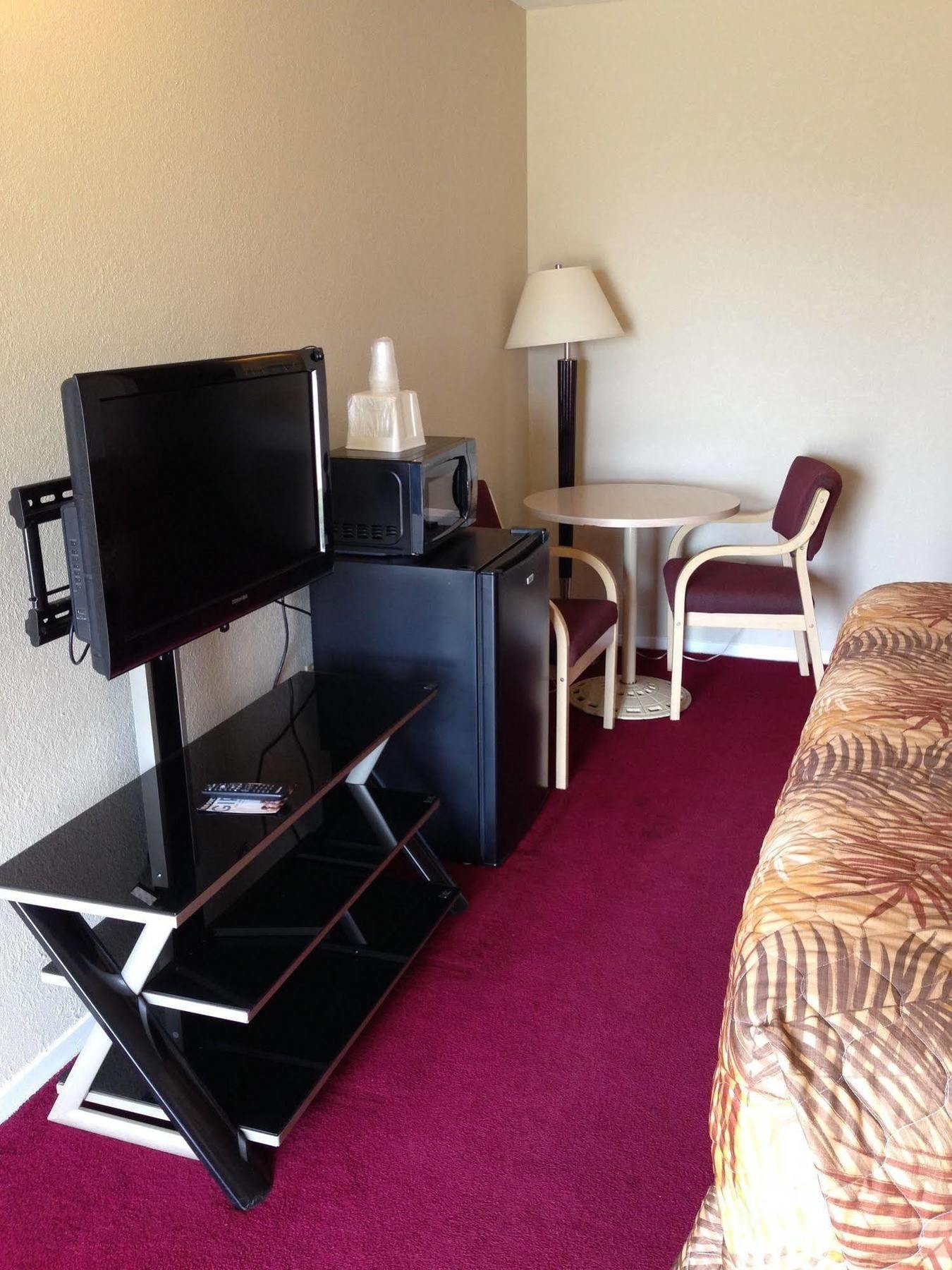 Hometown Inn And Suites Elk City Esterno foto